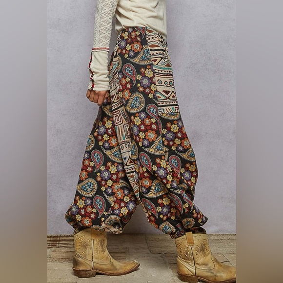 POL Multicolor Paisley Aztec Patterned Joggers - Picture 3 of 4